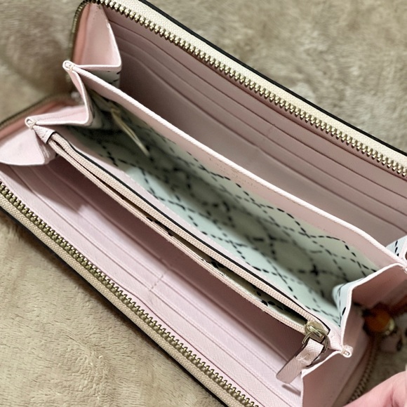 Kate Spade Wallet - Picture 8 of 10